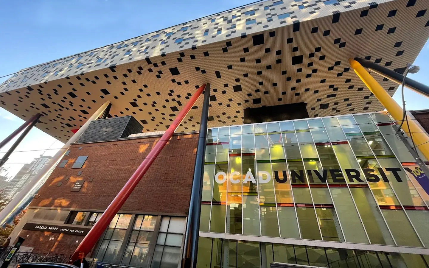 HOEM Toronto Student Apartments -Off-Campus Housing for OCAD University Students