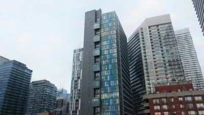 HOEM  -Housing Decisions: When and How to Start Planning